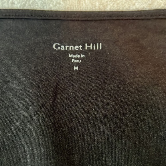 Garnet Hill women’s sleeveless criss-cross v-neck with scrunched sides - Picture 3 of 8